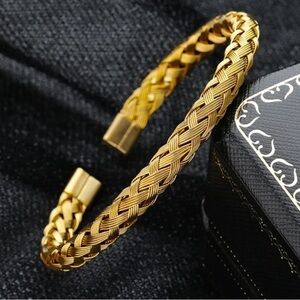 NEW 18K GOLD WOVEN CUFF BANGLE BRACELET